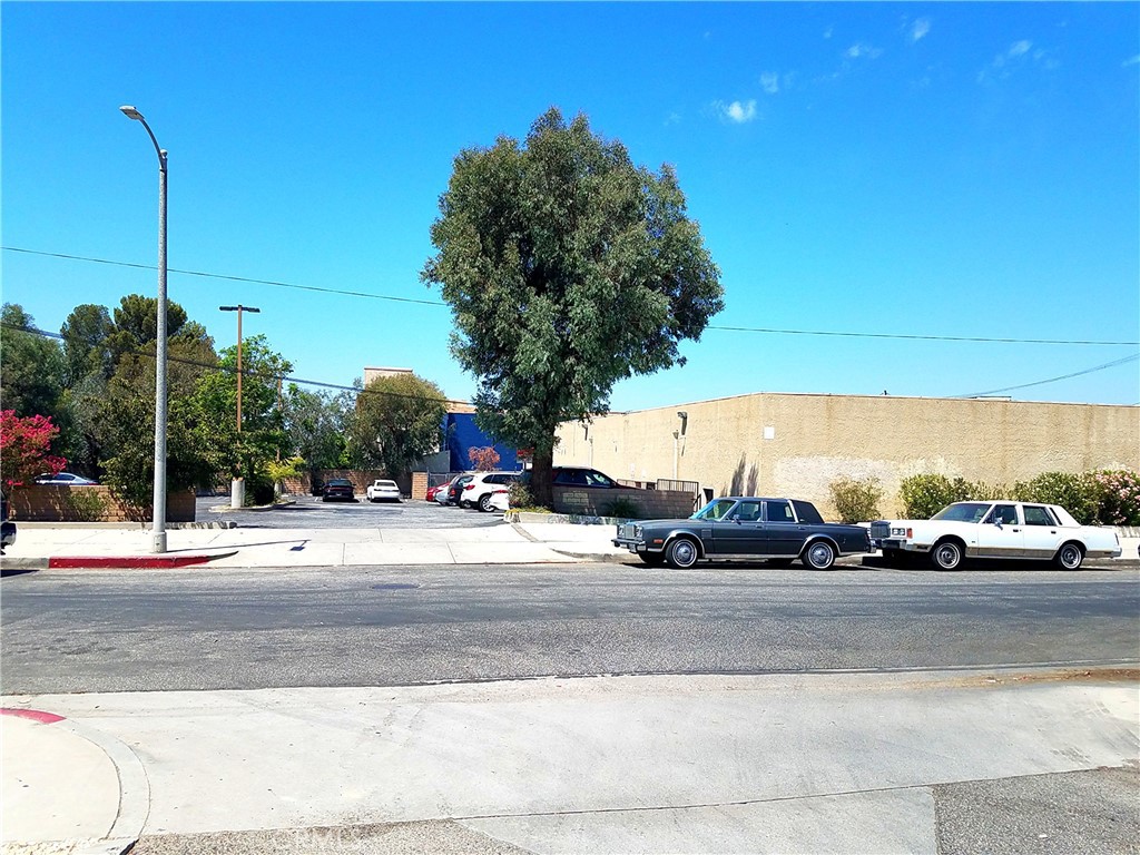 7912 Foothill Boulevard Property Photo 9