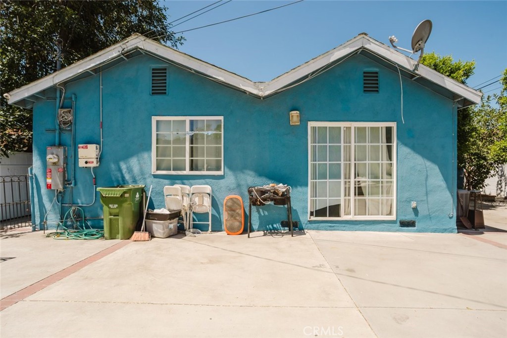 11338 Dronfield Avenue Property Photo 28