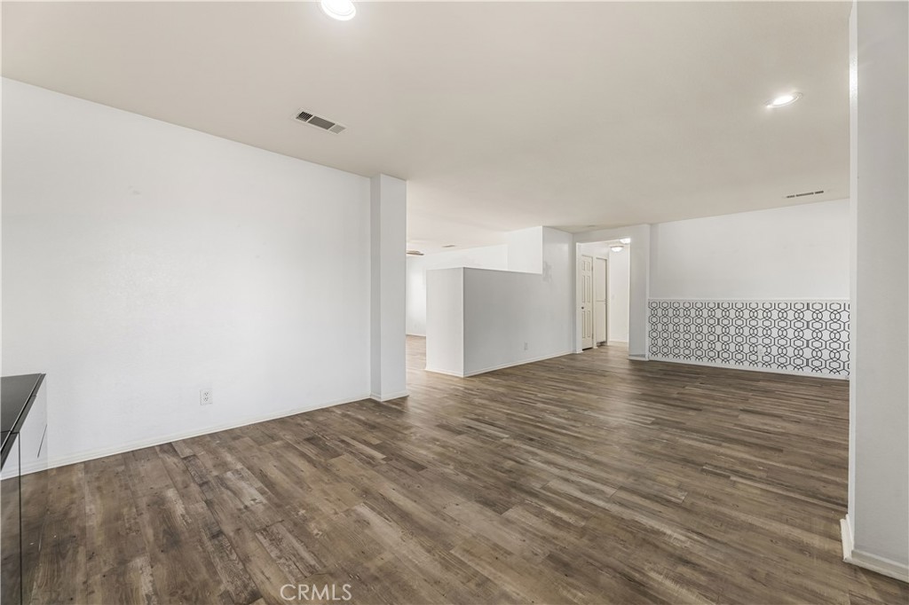 37608 Ribbon Property Photo 4