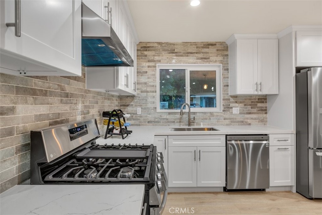 5115 Rigoletto Street Property Photo 14