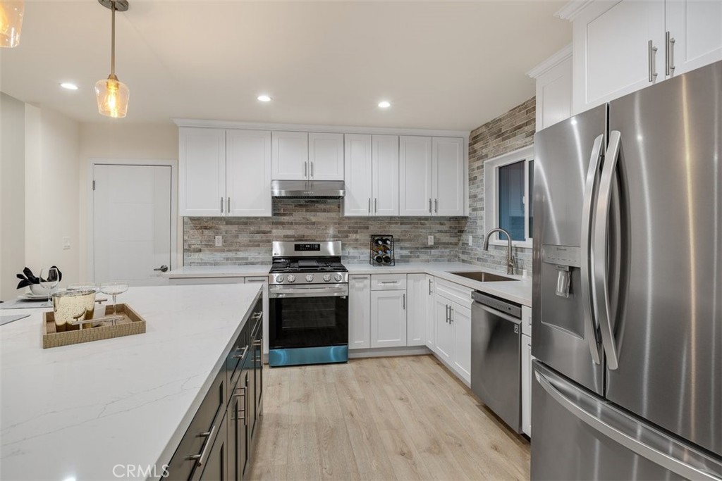 5115 Rigoletto Street Property Photo 15