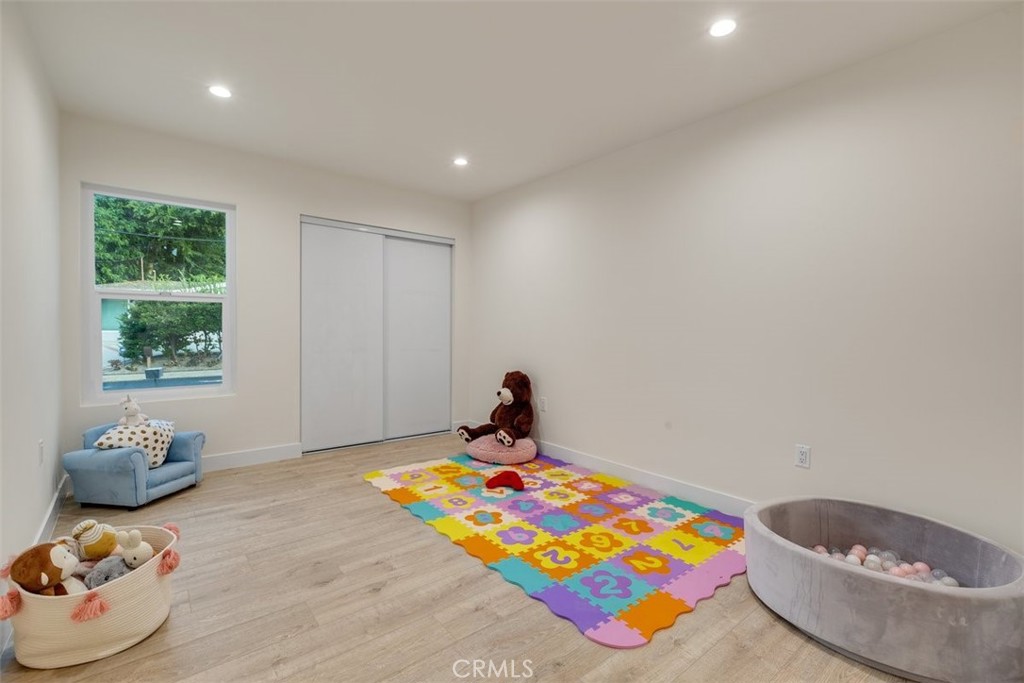 5115 Rigoletto Street Property Photo 21