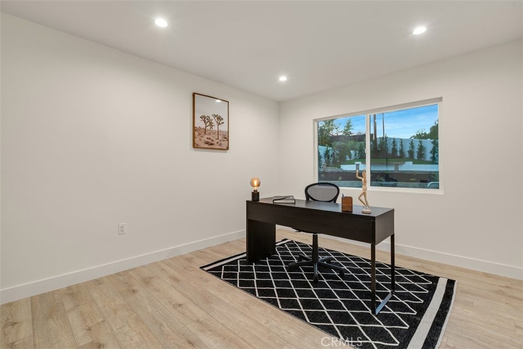 5115 Rigoletto Street Property Photo 22
