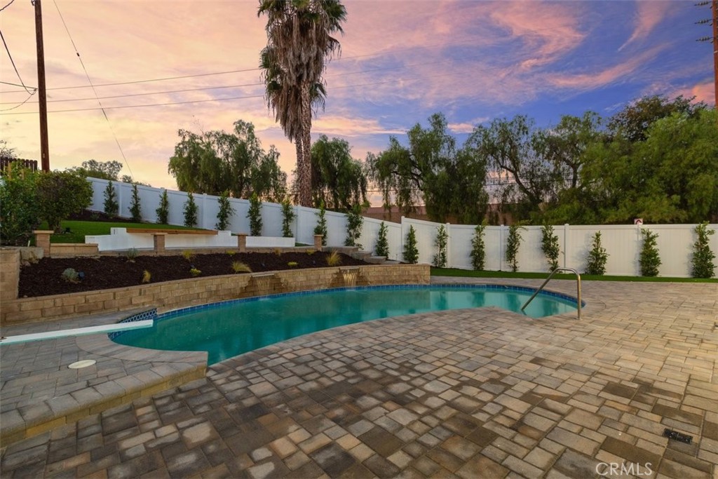 5115 Rigoletto Street Property Photo 32