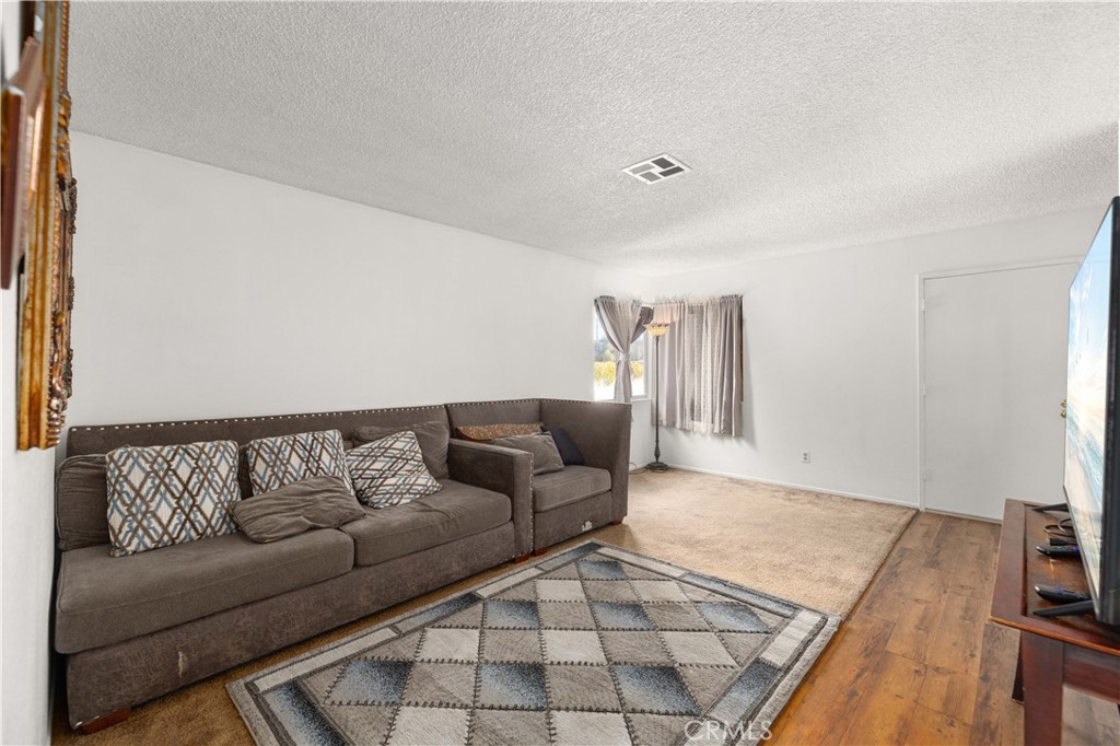 38511 Carolside Property Photo 5