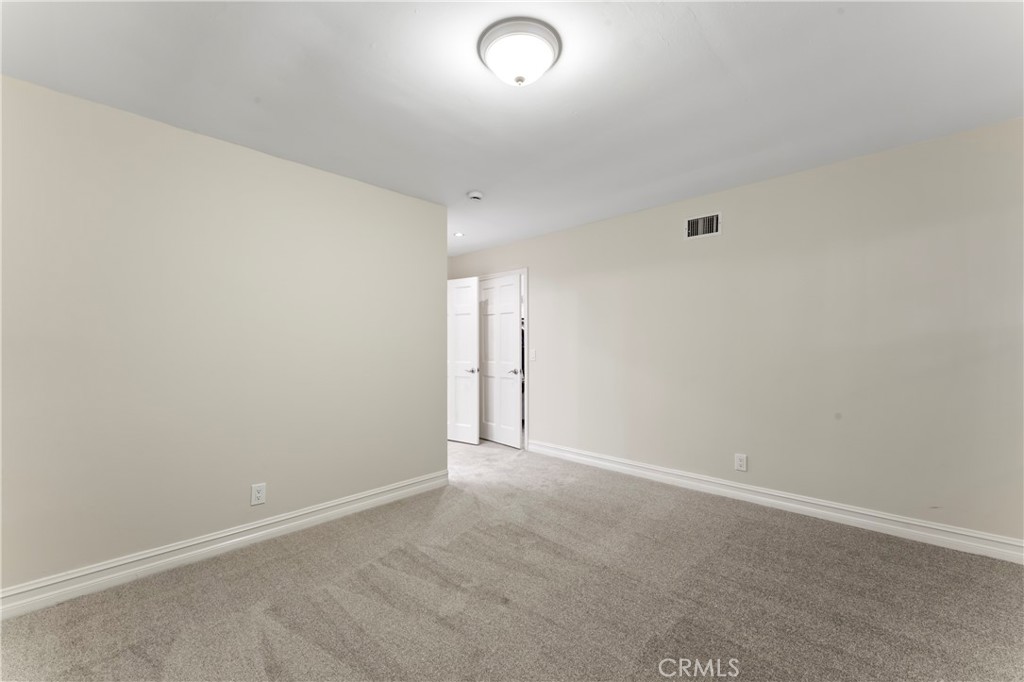 2355 N Beverly Glen Boulevard Property Photo 30
