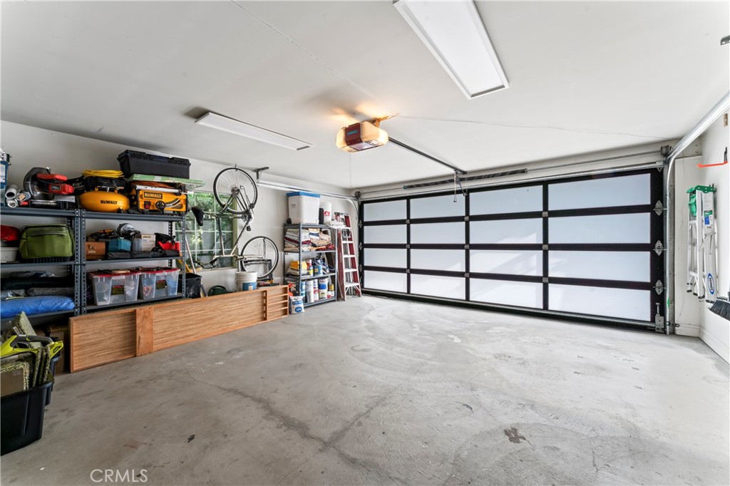 2355 N Beverly Glen Boulevard Property Photo 38