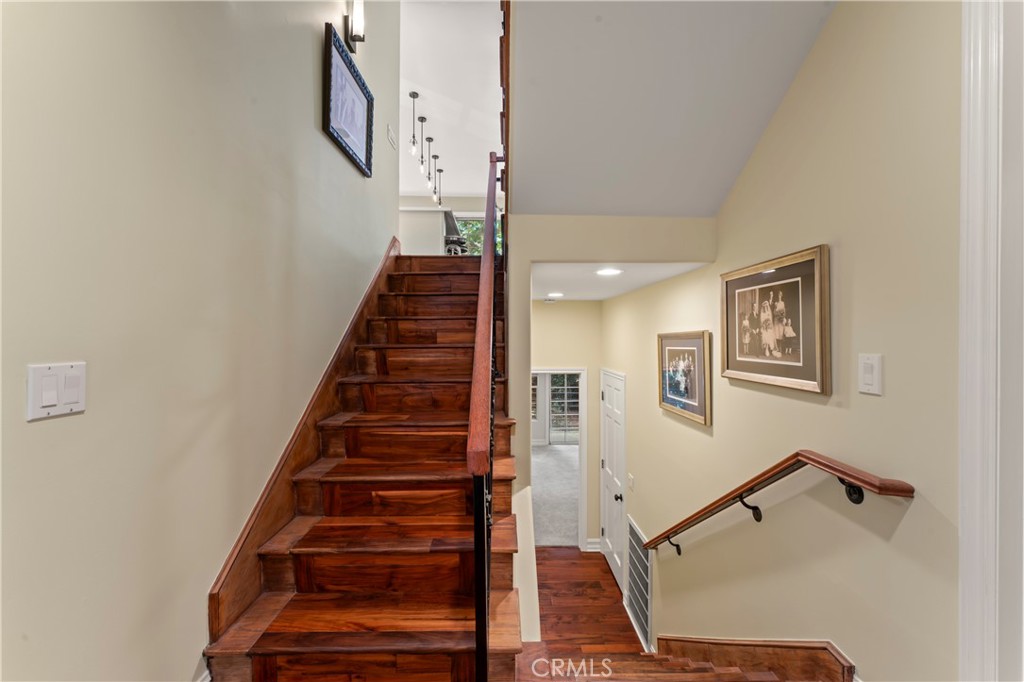 2355 N Beverly Glen Boulevard Property Photo 47