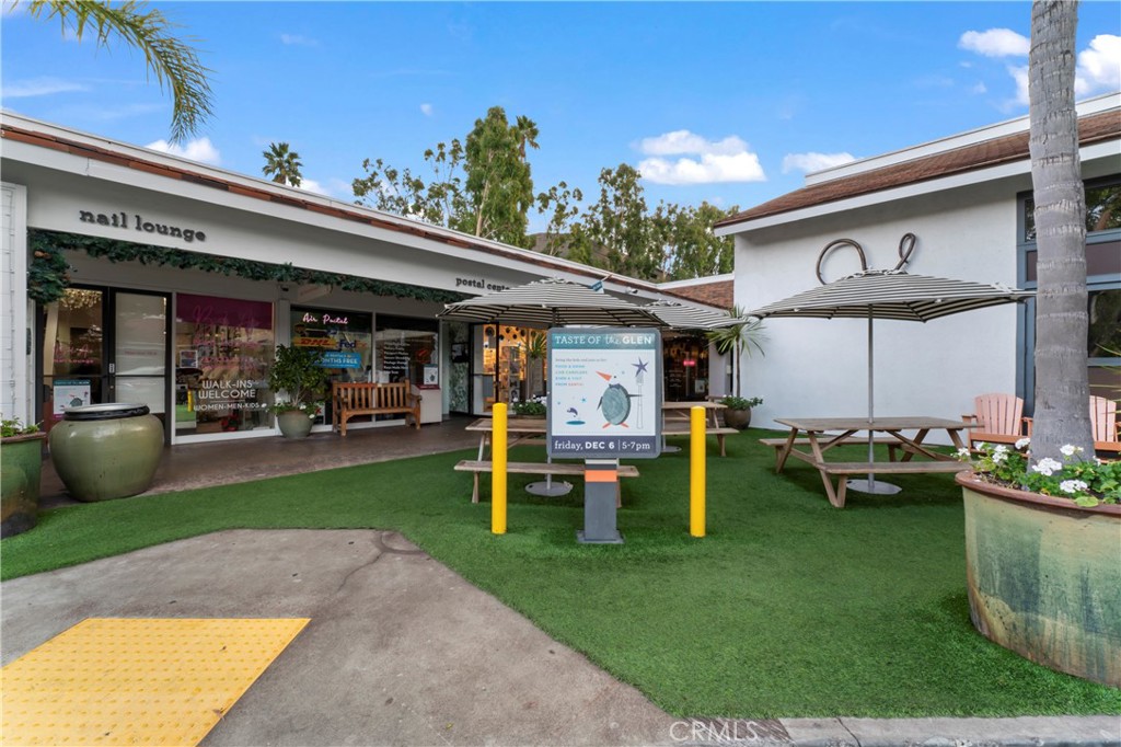 2355 N Beverly Glen Boulevard Property Photo 50