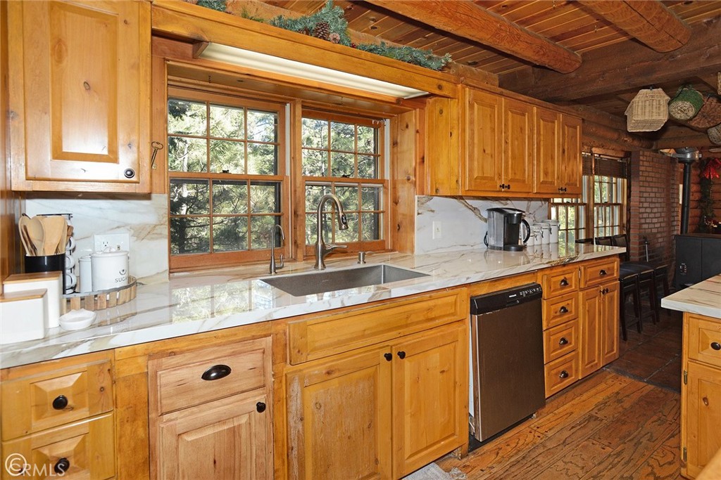 1217 Azalea Drive Property Photo 7