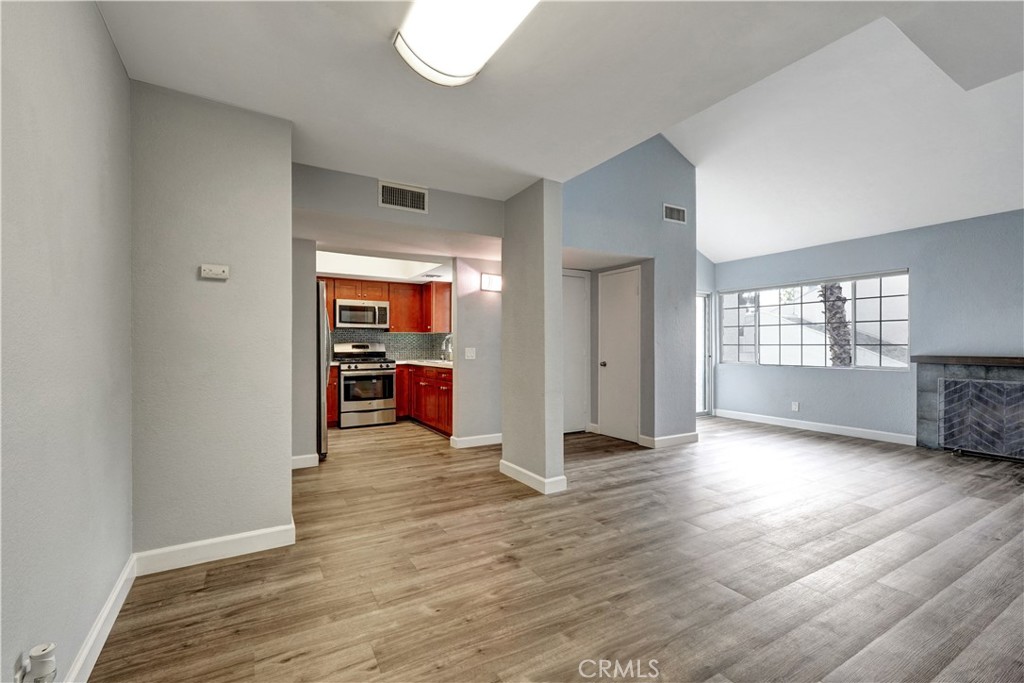 20155 Keswick 209 Property Photo 1