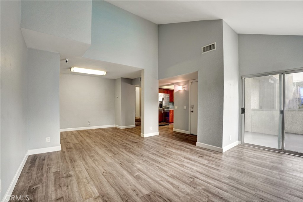 20155 Keswick 209 Property Photo 4