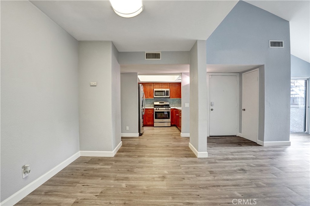 20155 Keswick 209 Property Photo 9