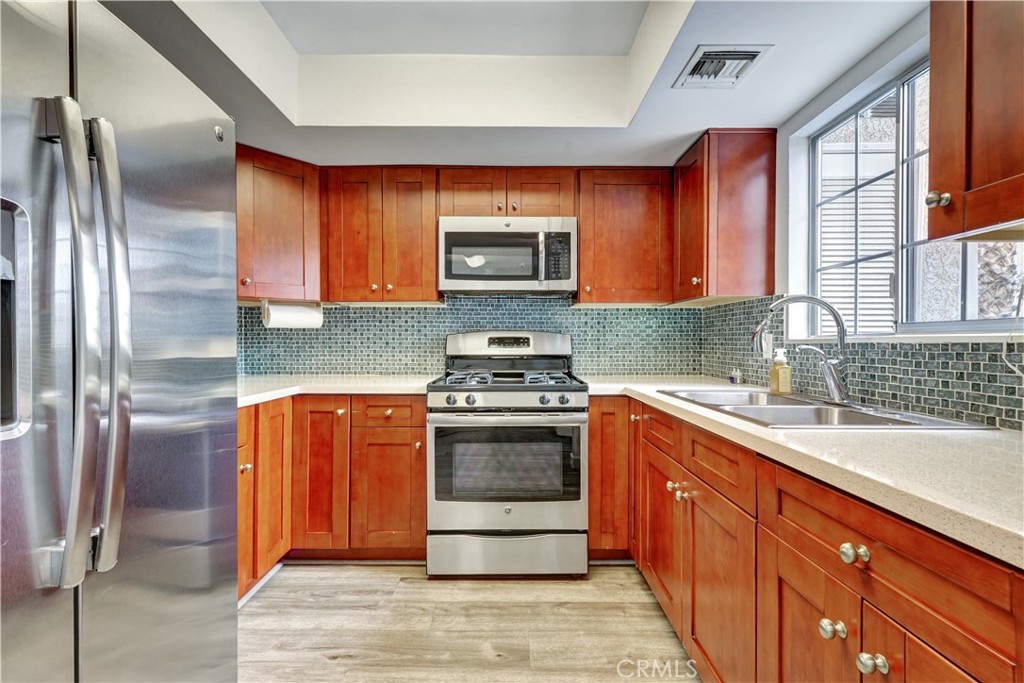 20155 Keswick 209 Property Photo 10
