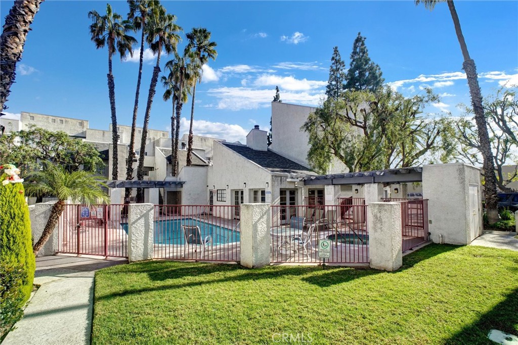 20155 Keswick 209 Property Photo 25