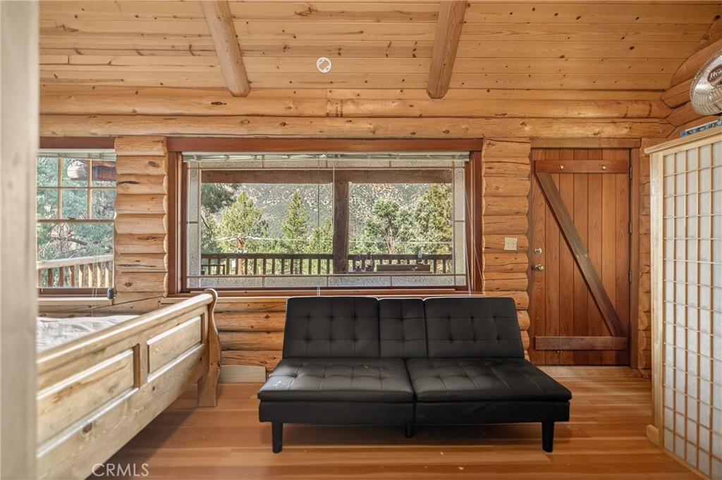 15916 Zurich Way Property Photo 14