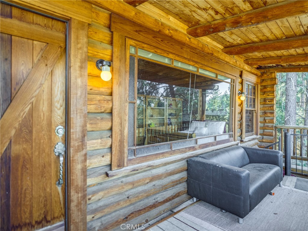 15916 Zurich Way Property Photo 23