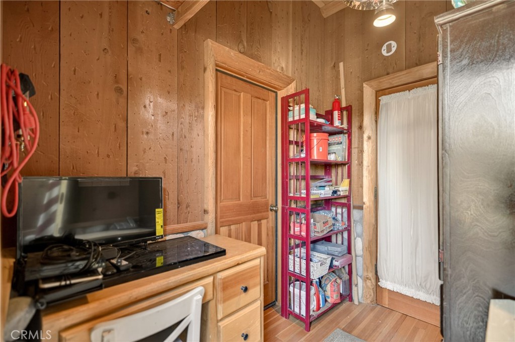 15916 Zurich Way Property Photo 29