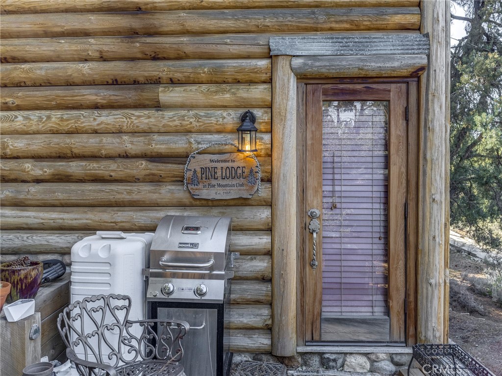 15916 Zurich Way Property Photo 35