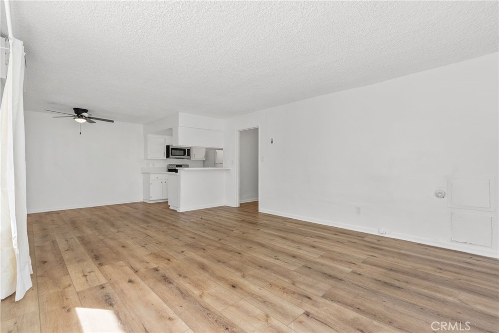 8649 Sunland Boulevard 5 Property Photo 10