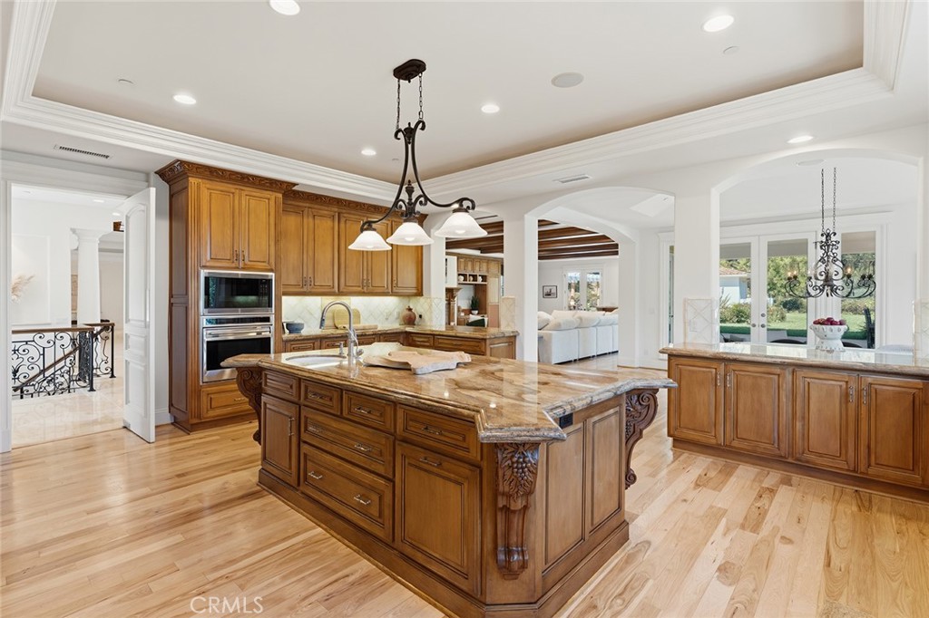 988 Candlecrest Drive Property Photo 15