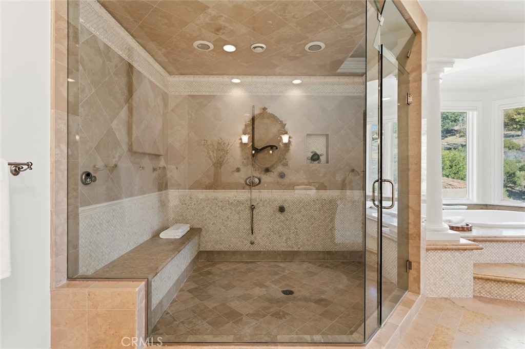988 Candlecrest Drive Property Photo 41