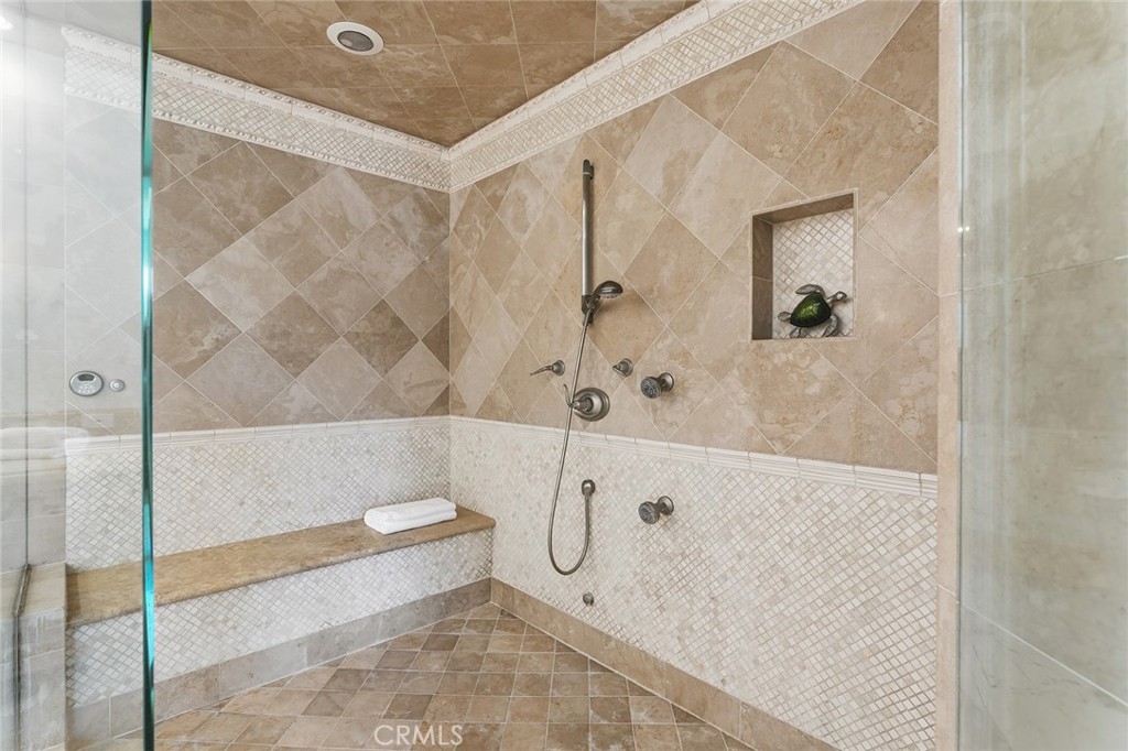988 Candlecrest Drive Property Photo 42