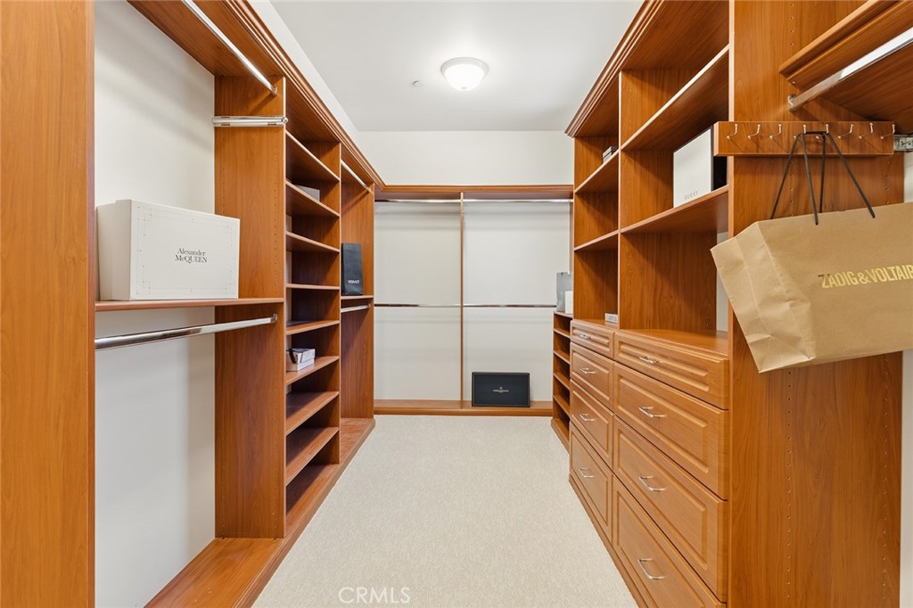 988 Candlecrest Drive Property Photo 44