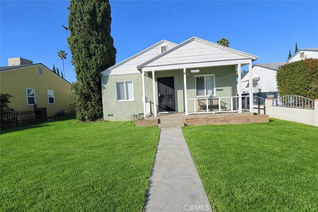 17415 Burbank Drive Property Photo 1