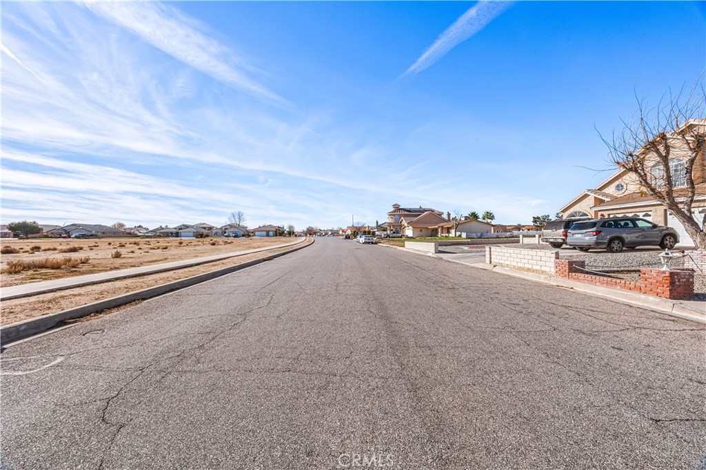 1 Silver Lake Parkway Property Photo 4