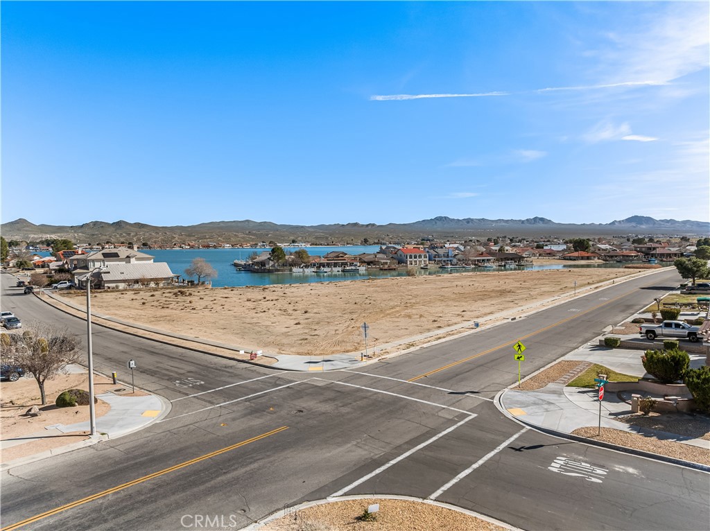 1 Silver Lake Parkway Property Photo 7