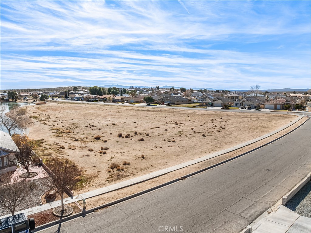 1 Silver Lake Parkway Property Photo 10