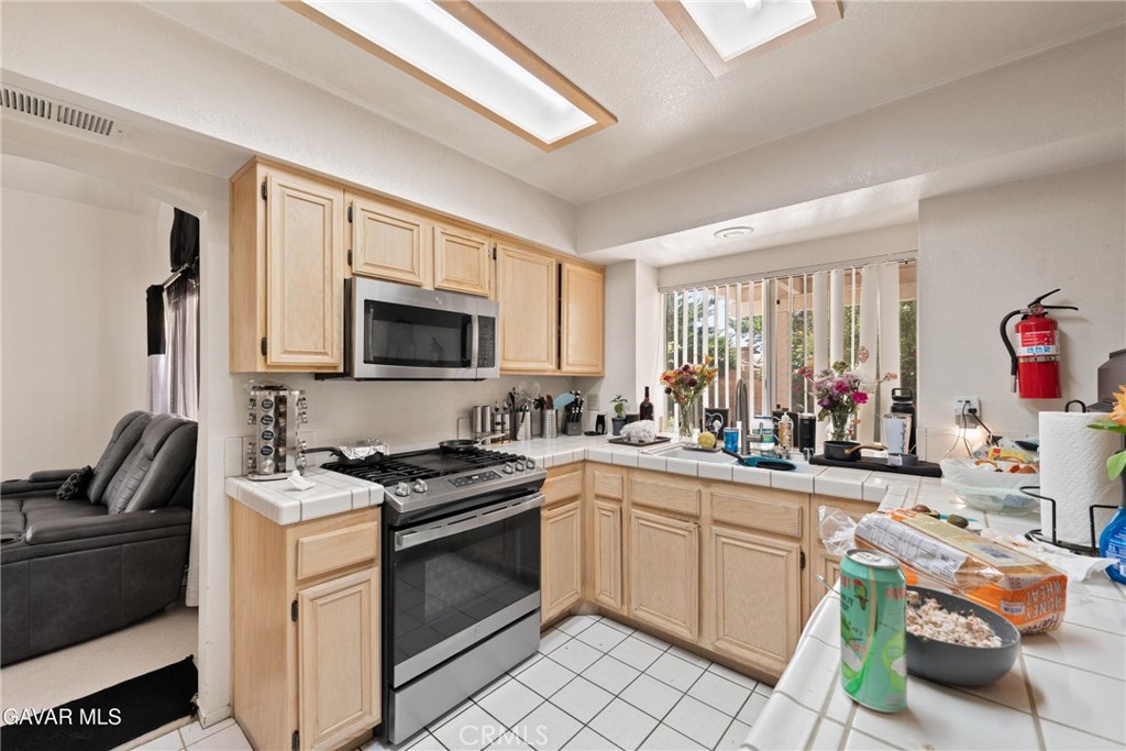 38145 Lido Drive Property Photo 4