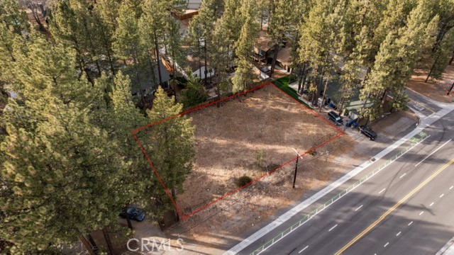 570 Summit Property Photo 3