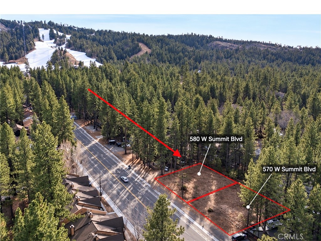 570 Summit Property Photo 5