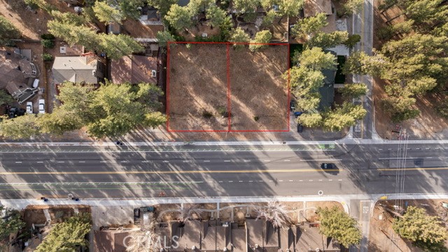 570 Summit Property Photo 9