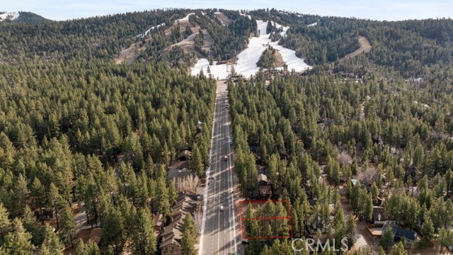 570 Summit Property Photo 10