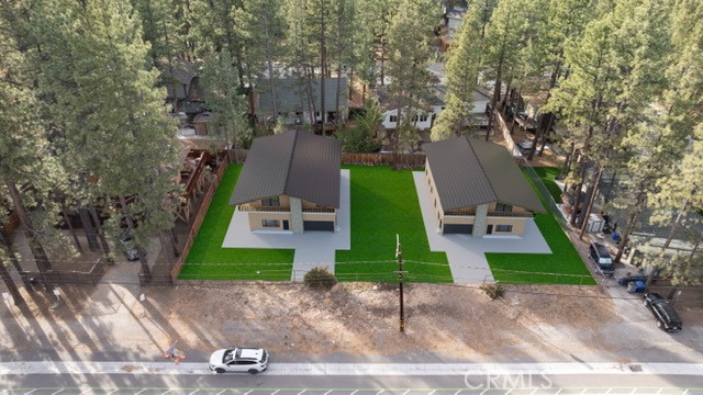 570 Summit Property Photo 12