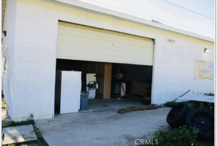 13877 Astoria Property Photo 5