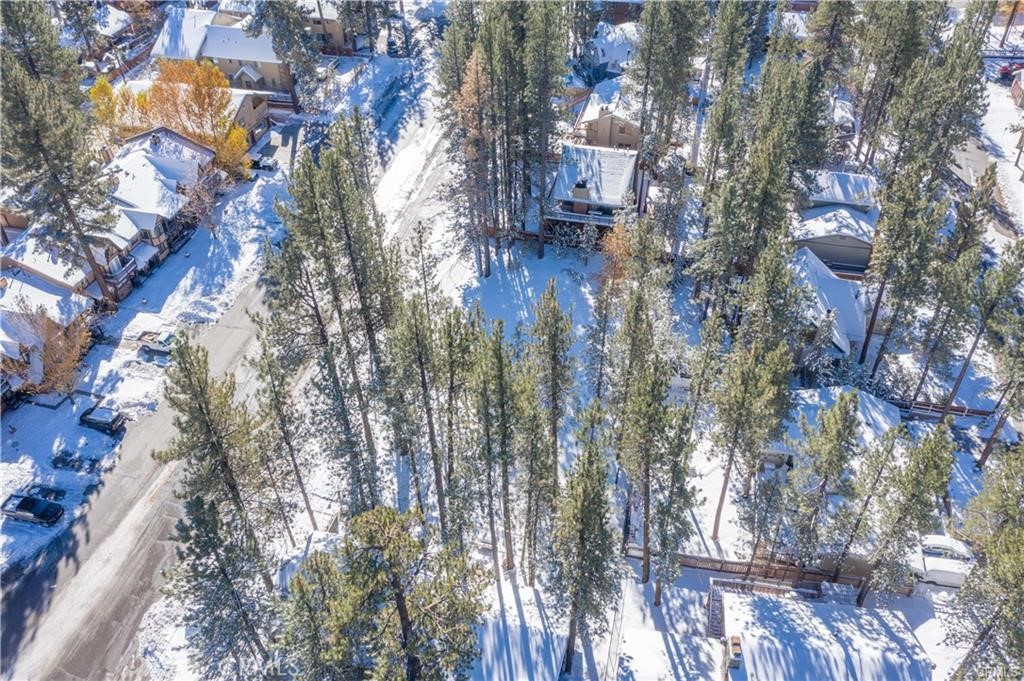 580 Summit Property Photo 4