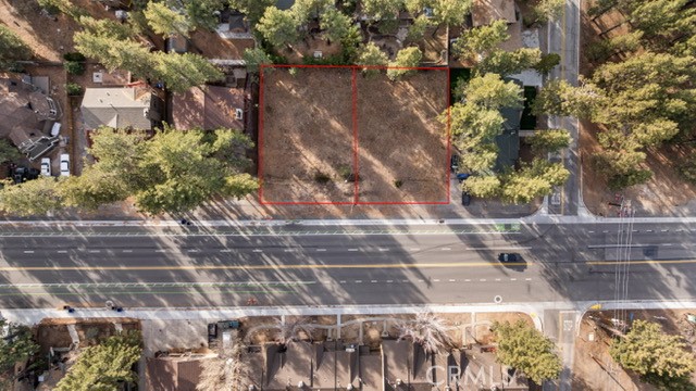 580 Summit Property Photo 9