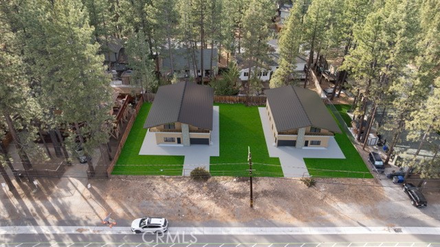 580 Summit Property Photo 12
