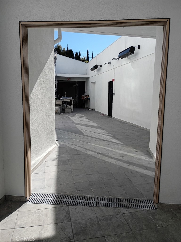 8620 Wilshire Property Photo 14