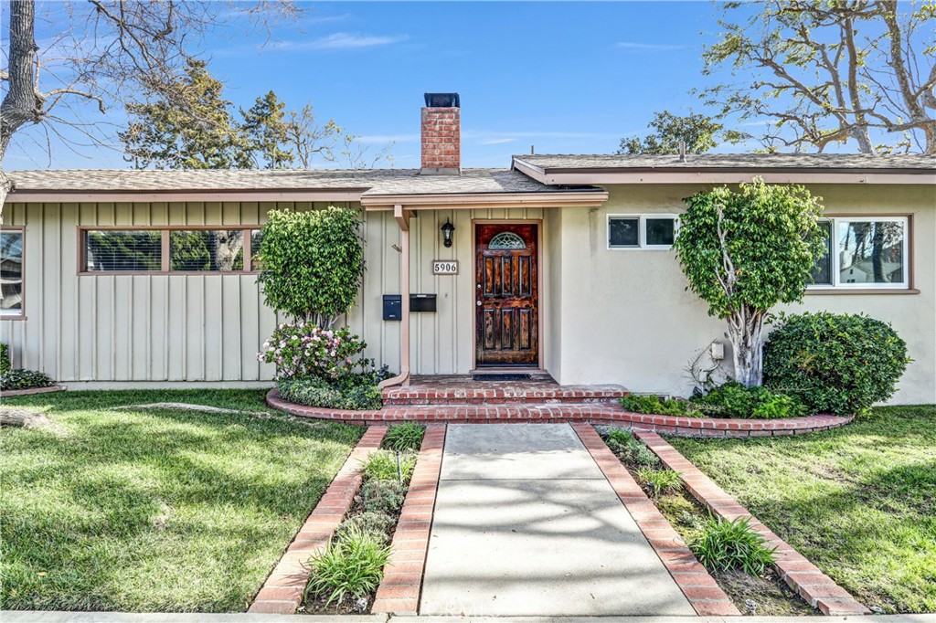 5906 Colbath Property Photo 4