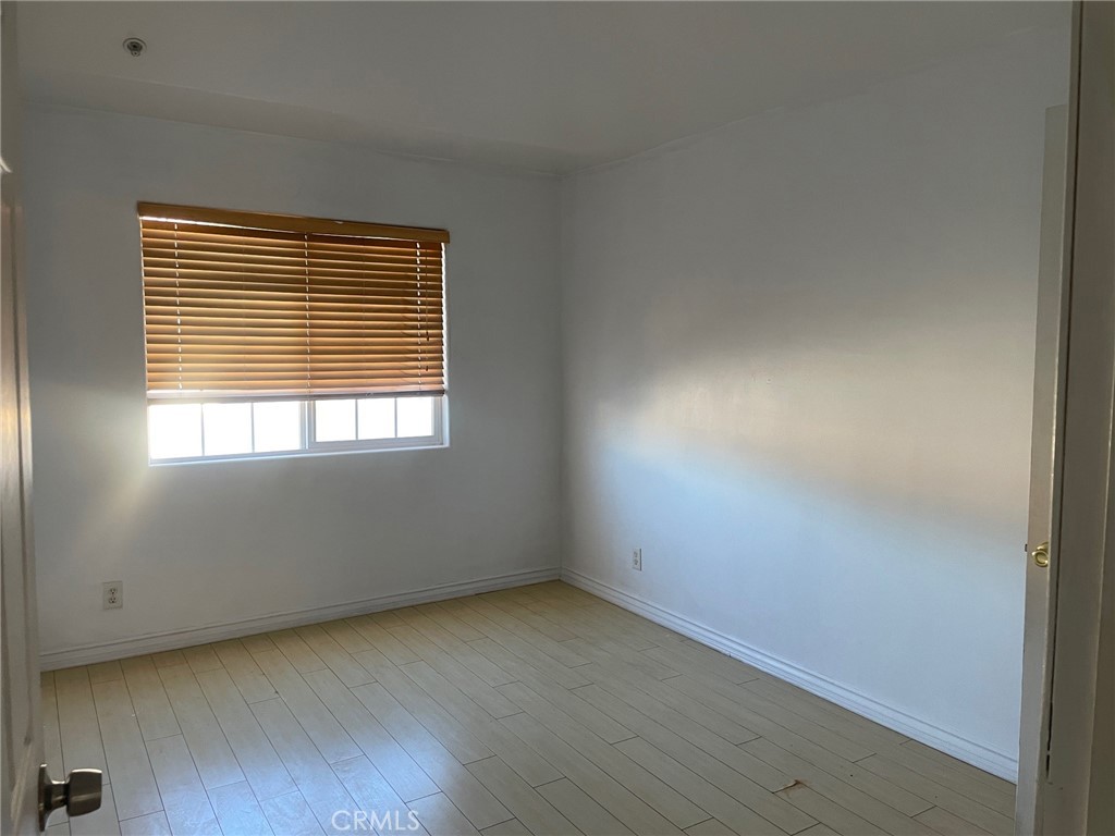 8425 Burnet Property Photo 6