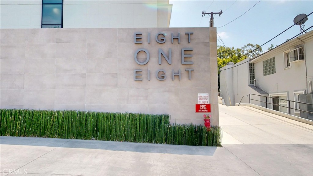 818 N Doheny Drive 908 Property Photo 1