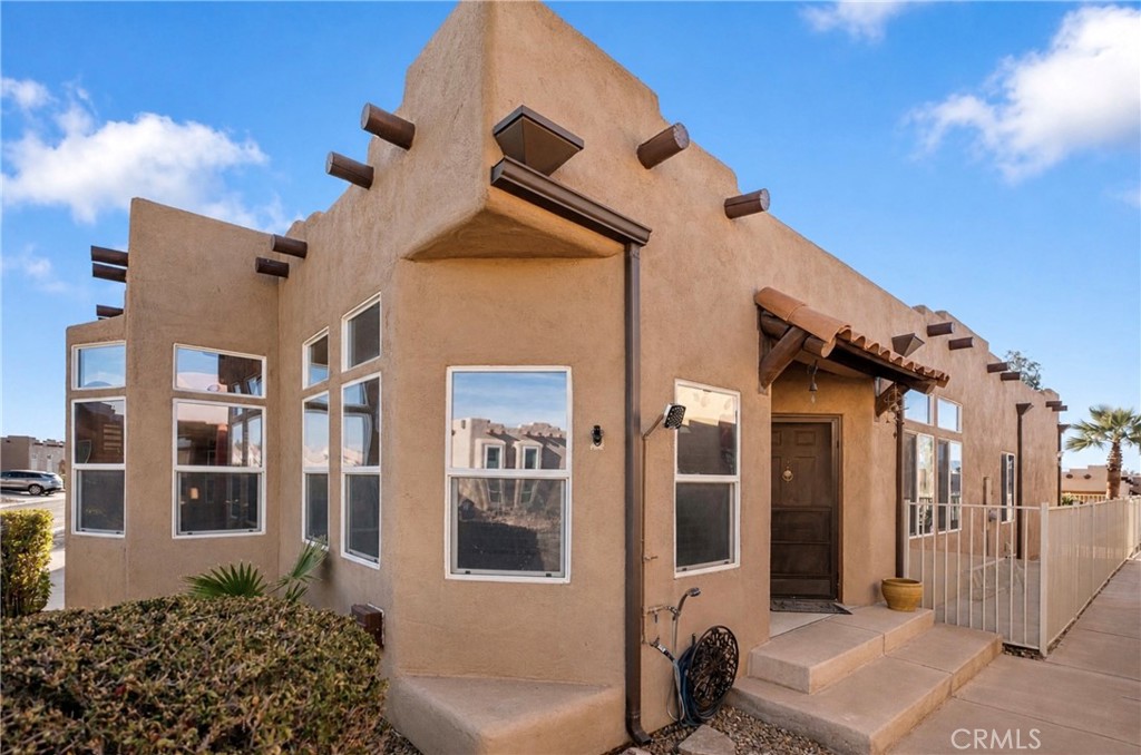 1188 Beach Drive Property Photo 3