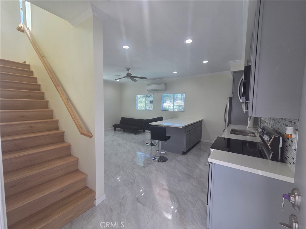 6546 Gazette Property Photo 8