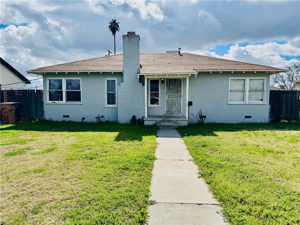 1807 Shamrock Property Photo 2