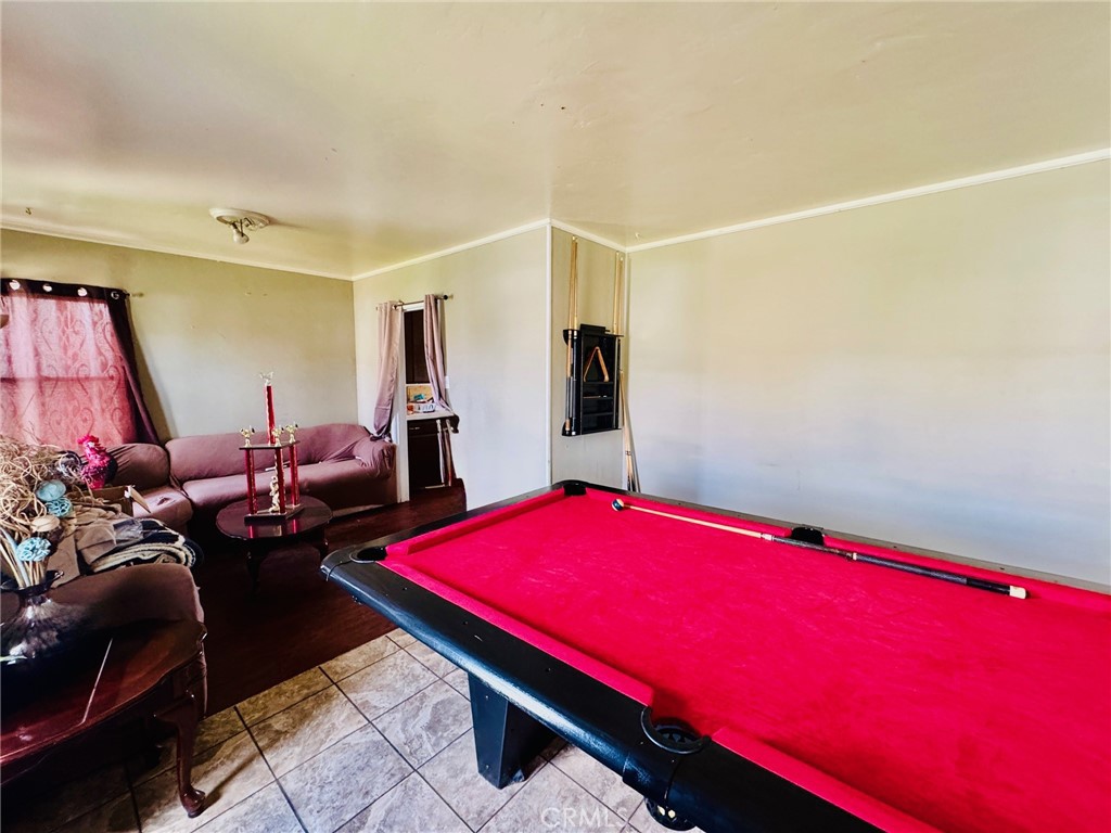 1807 Shamrock Property Photo 6